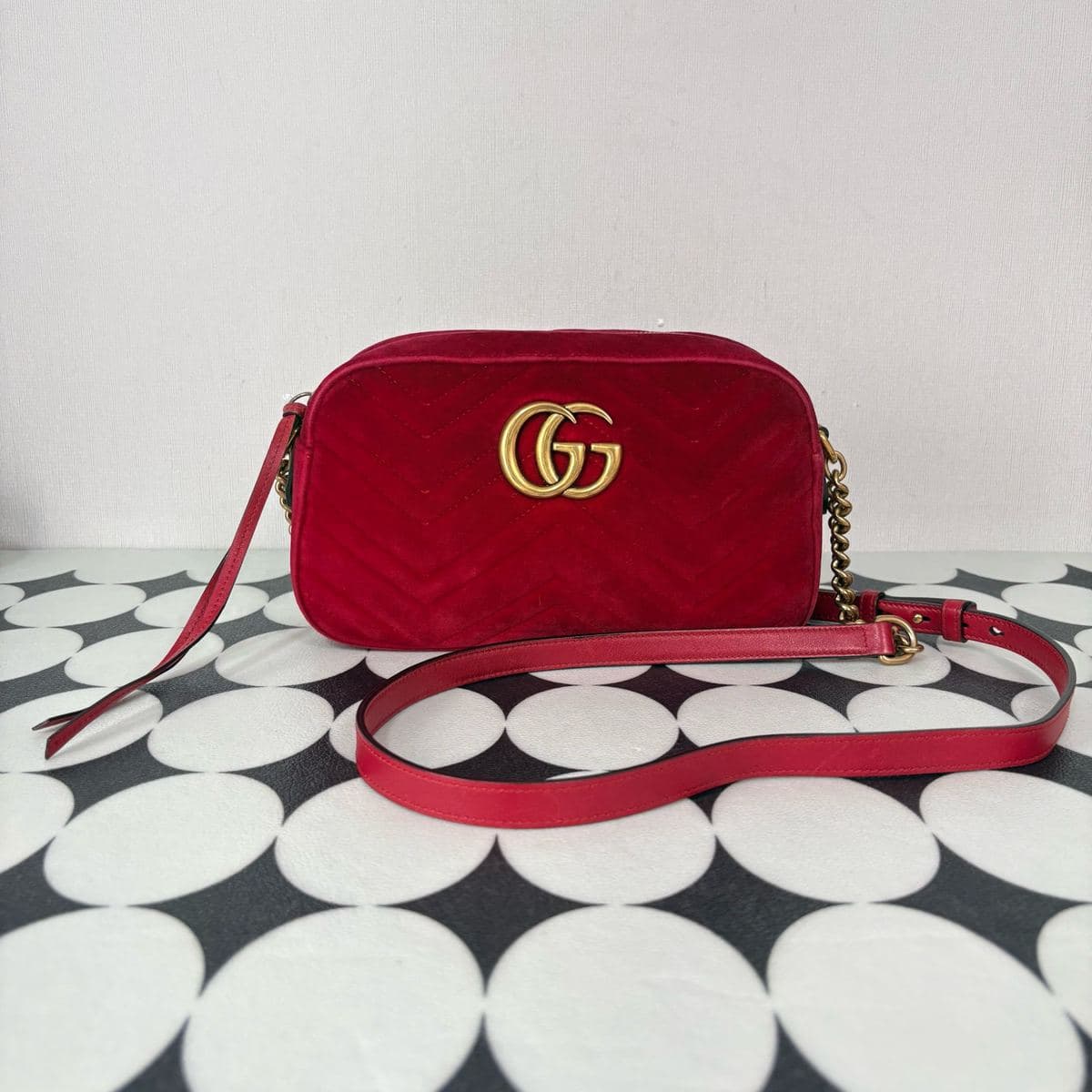 Gucci GG Marmont Velvet Camera Bag, , condition grade A