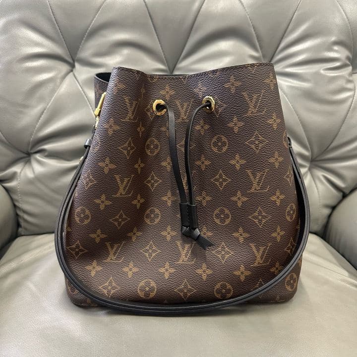 Louis Vuitton NéoNoé, Brown / Black, condition grade A