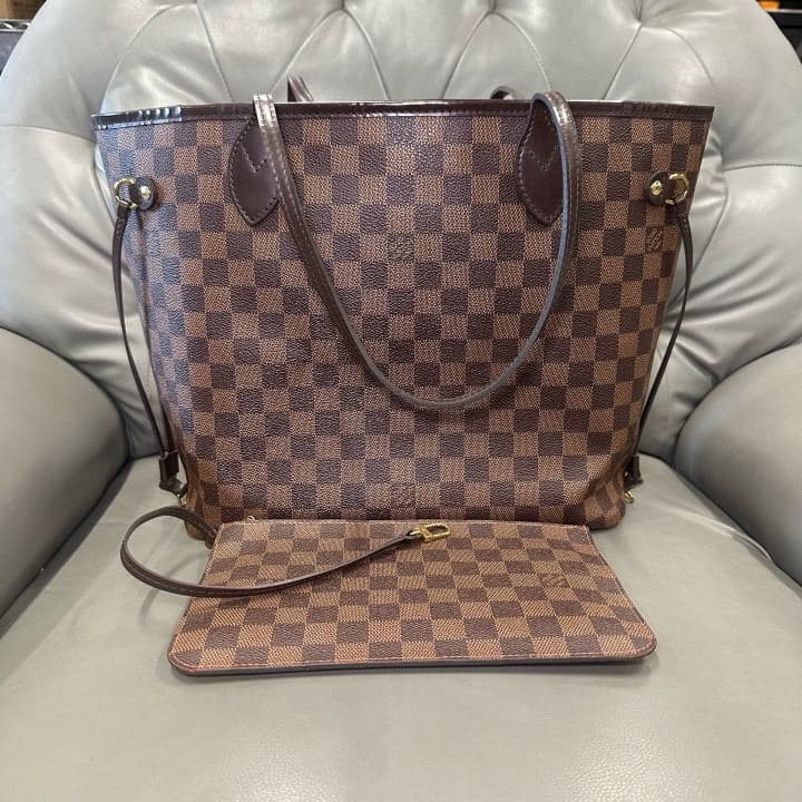 Louis Vuitton Neverfull MM — photo 1