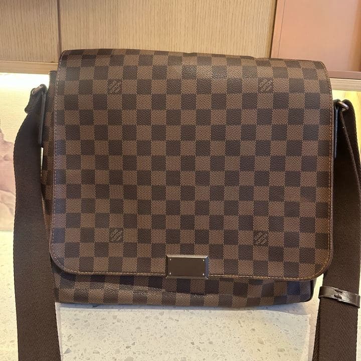 Louis Vuitton Damier Ebène Men's Bag, Brown, condition grade A
