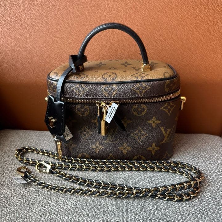 Louis Vuitton Vanity Case — photo 1