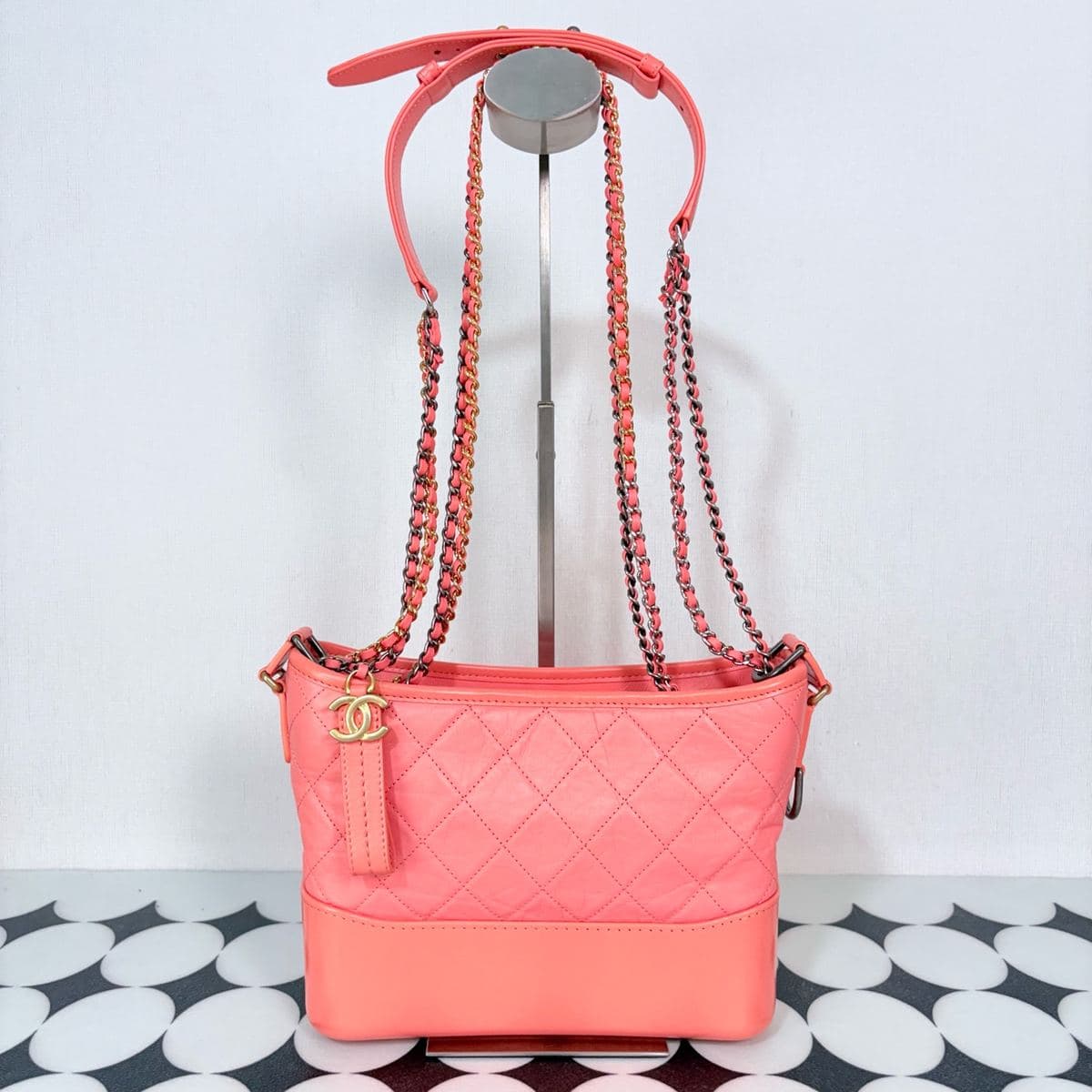Chanel Gabrielle Hobo Medium — photo 1