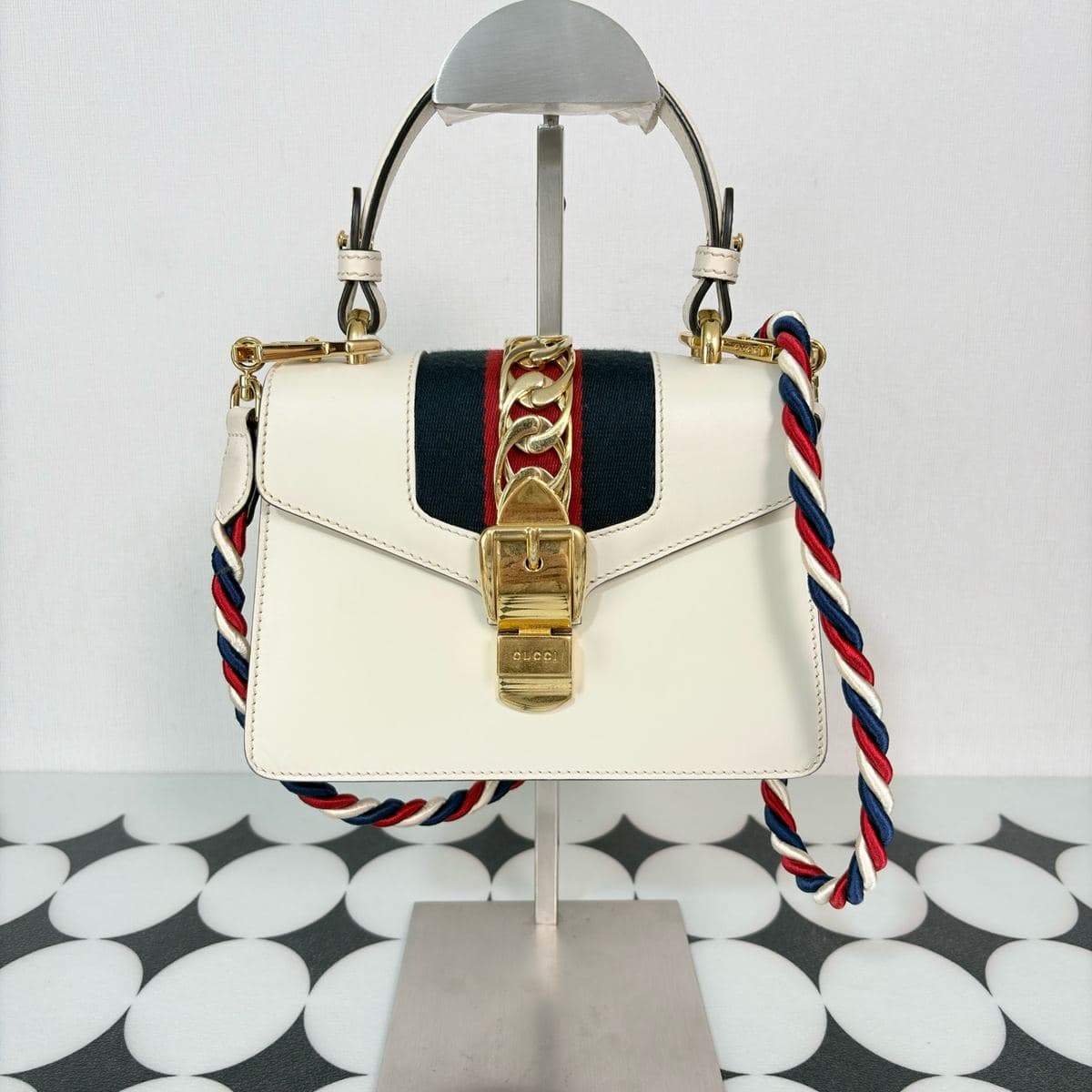 Gucci Sylvie Small Top Handle Bag — photo 1