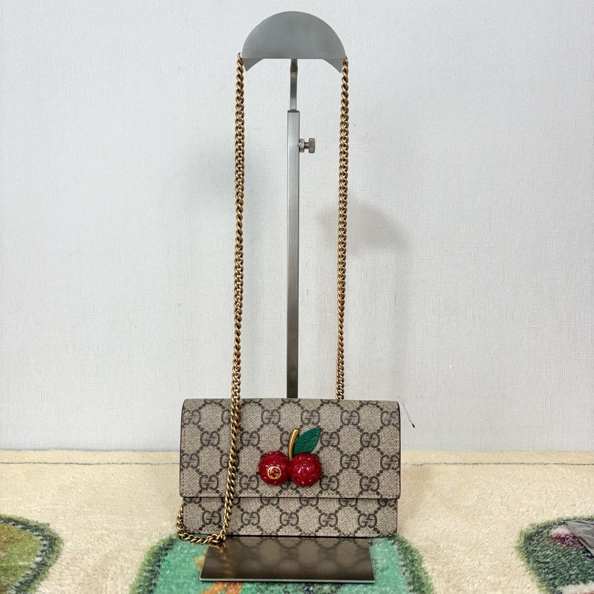 Gucci Cherry Print Crossbody — photo 1