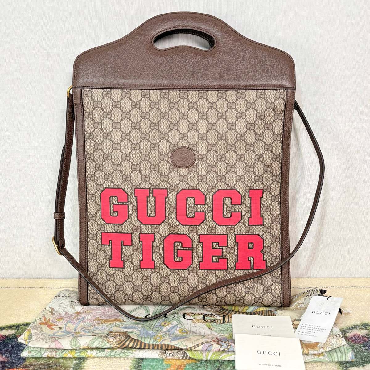 Gucci Vertical Tote (Year of the Tiger) — photo 1