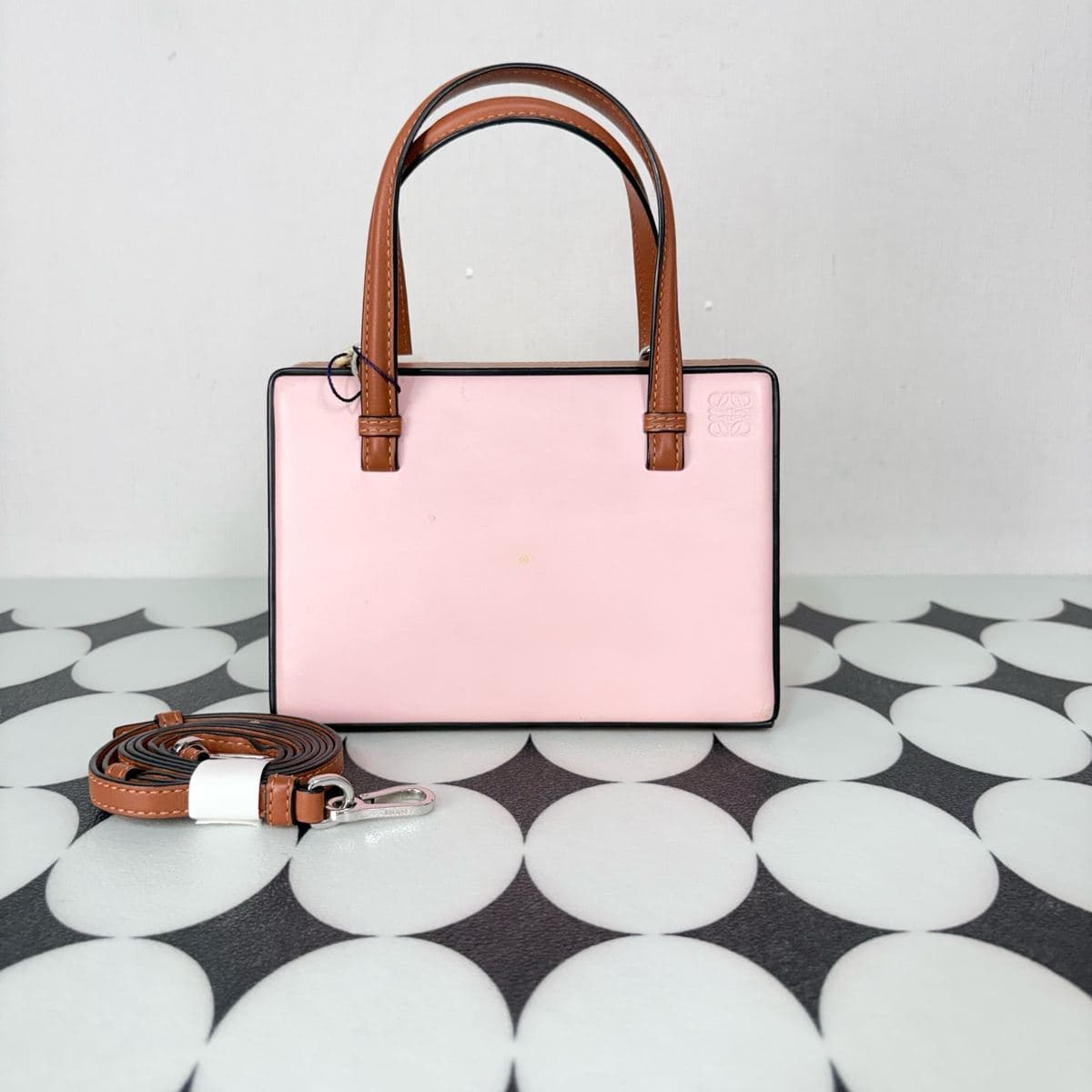 Loewe Postal — photo 1