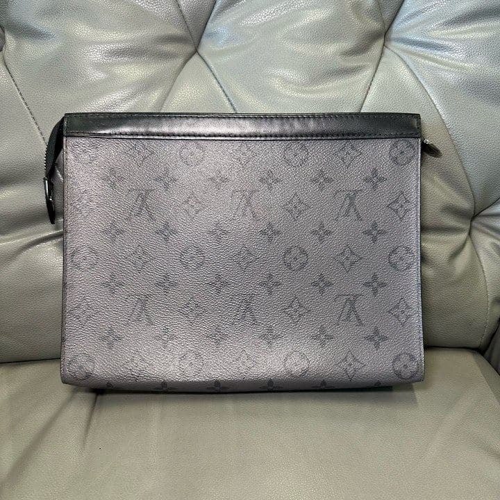 Louis Vuitton Toiletry Pouch, Black, condition grade A