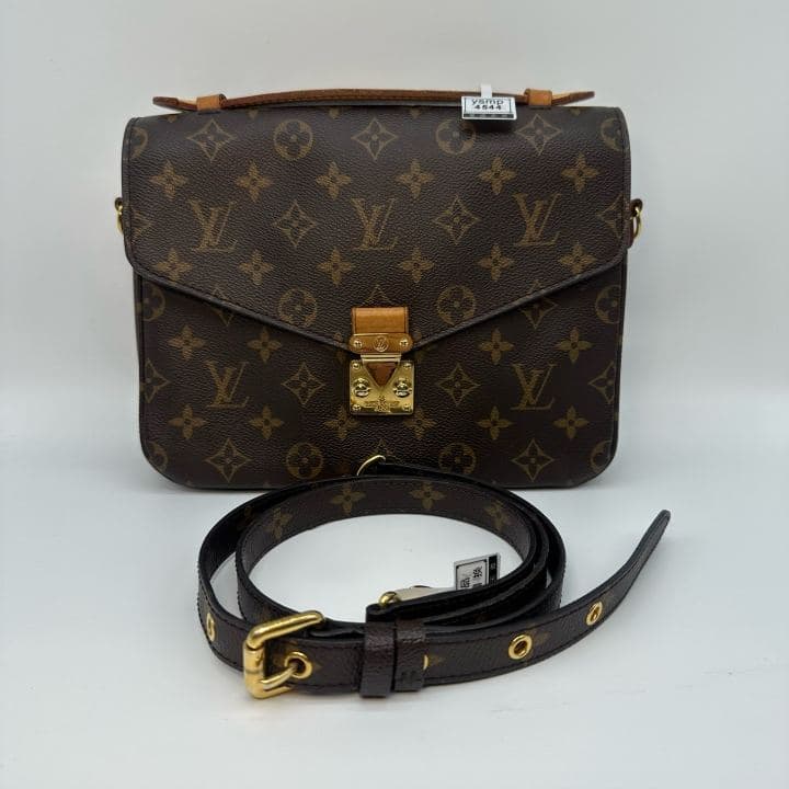Louis Vuitton Monogram Messenger Bag, Brown, condition grade A