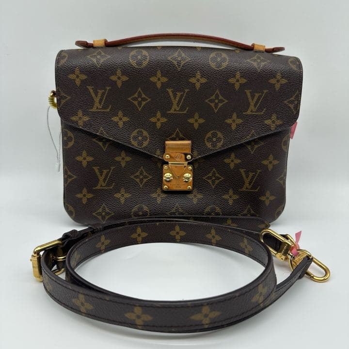 Louis Vuitton Monogram Messenger Bag, Brown, condition grade A
