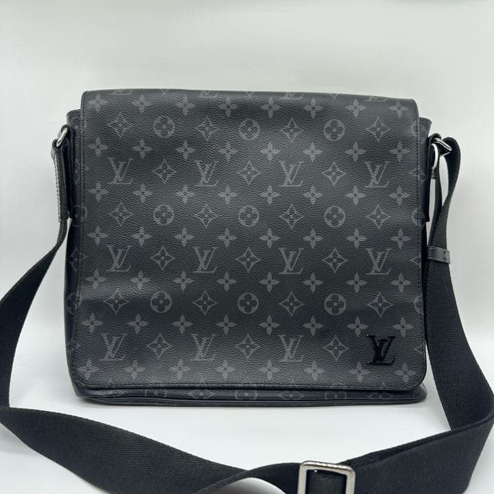 Louis Vuitton Monogram Messenger Bag — photo 1