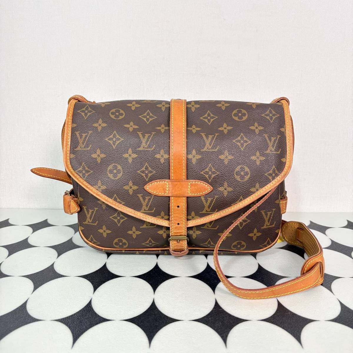 Louis Vuitton Saumur, Brown, condition grade A