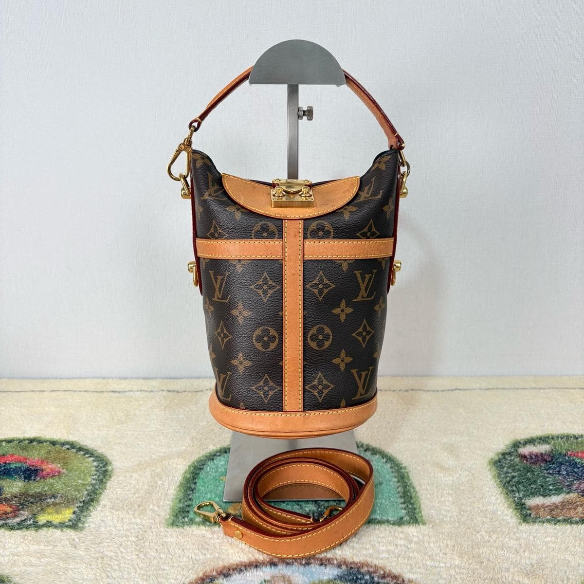 Louis Vuitton Monogram Cylindrical Shoulder Bag — photo 1